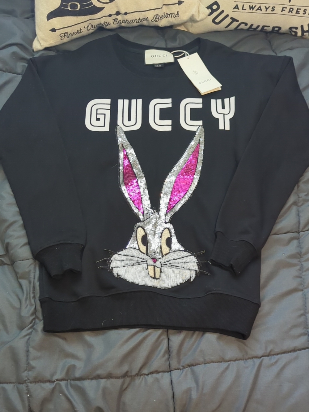 Authentic NWT Gucci Guccy Black Sequin Bunny Sweater Size M